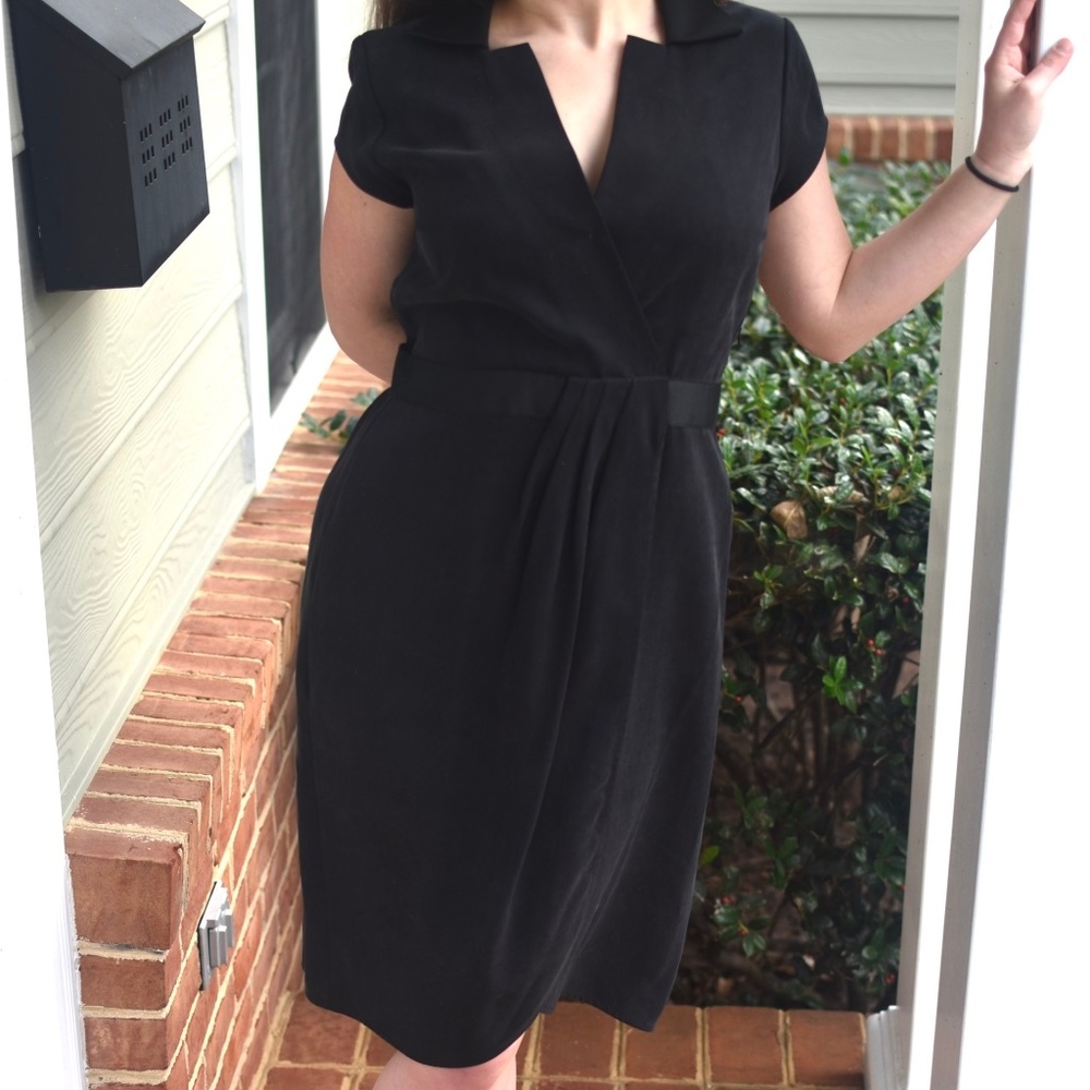 Elie Tahari Black Tencel Surplice Neck Black Dress
